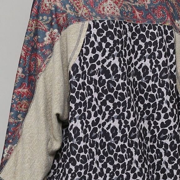 NWT! Pretty Animal and Paisley Print Mixed Soft Knit Tunic Top Boho Leopard - Picture 5 of 6